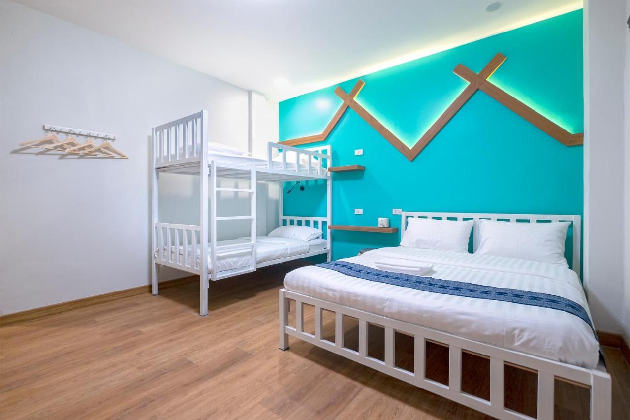 Bed Friends Poshtel Hostel Chiang Rai Bagian luar foto