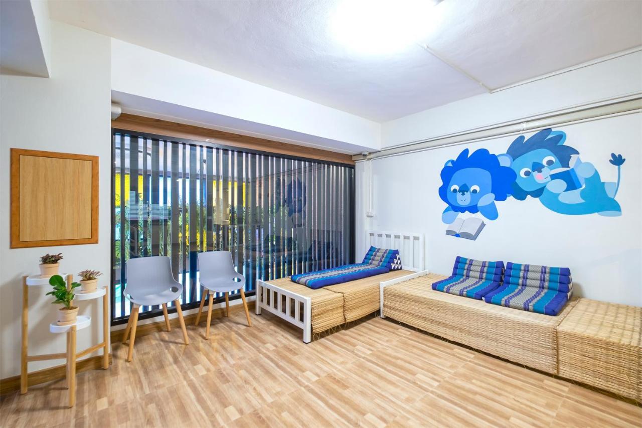 Bed Friends Poshtel Hostel Chiang Rai Bagian luar foto