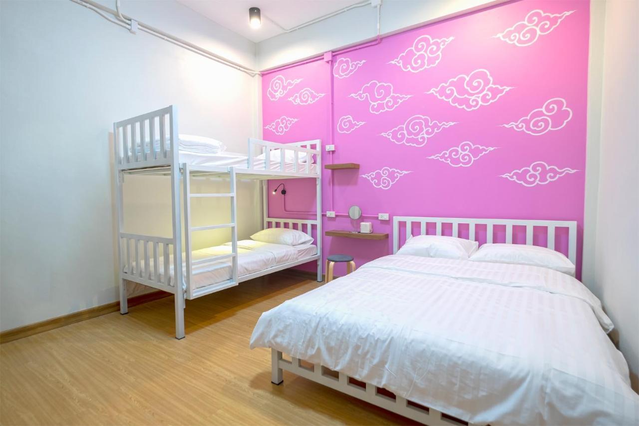 Bed Friends Poshtel Hostel Chiang Rai Bagian luar foto