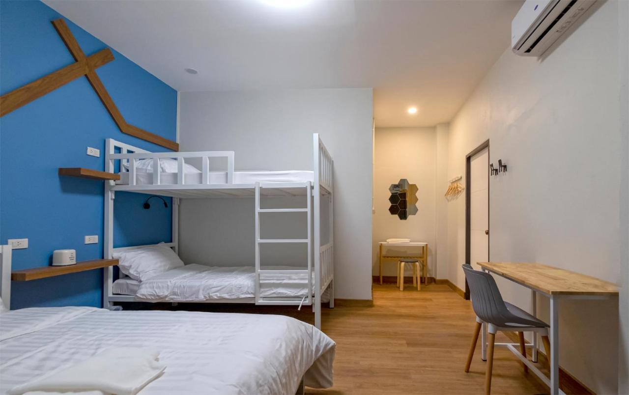 Bed Friends Poshtel Hostel Chiang Rai Bagian luar foto